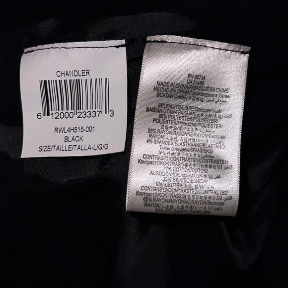 BCBG MaxAzaria Black Blazer. - Picture 8 of 9